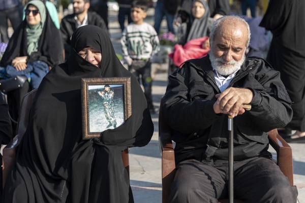 گلباران گلزار شهدای امامزاده محمد کرج‎