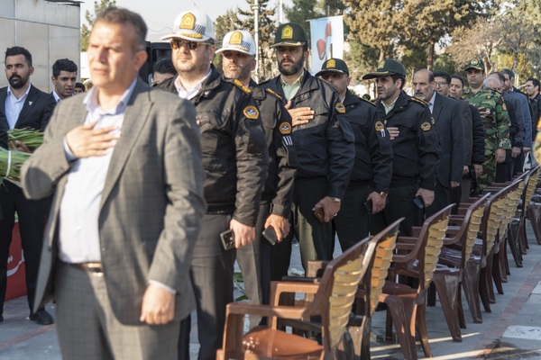 گلباران گلزار شهدای امامزاده محمد کرج‎