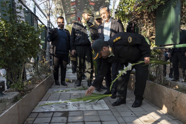 گلباران گلزار شهدای امامزاده محمد کرج‎