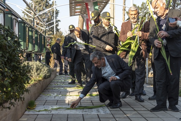 گلباران گلزار شهدای امامزاده محمد کرج‎
