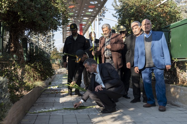 گلباران گلزار شهدای امامزاده محمد کرج‎