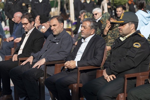 گلباران گلزار شهدای امامزاده محمد کرج‎