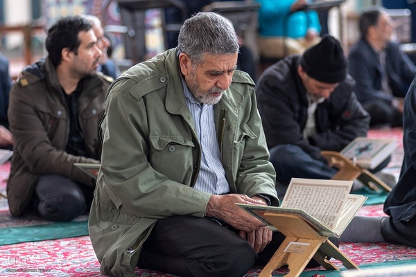 جزء‌خوانی قرآن در مصلای کرج‎