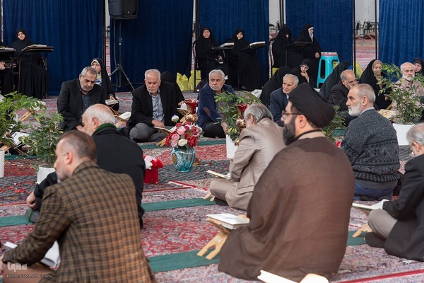 جزء‌خوانی قرآن در مصلای کرج‎