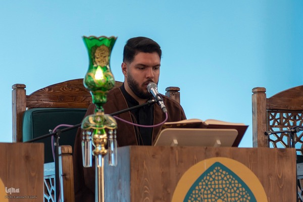 جزء‌خوانی قرآن در مصلای کرج‎