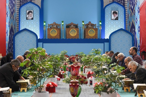 جزء‌خوانی قرآن در مصلای کرج‎