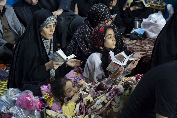 شب نوزدهم ماه مبارک رمضان در امامزاده محمد(ع) کرج‎