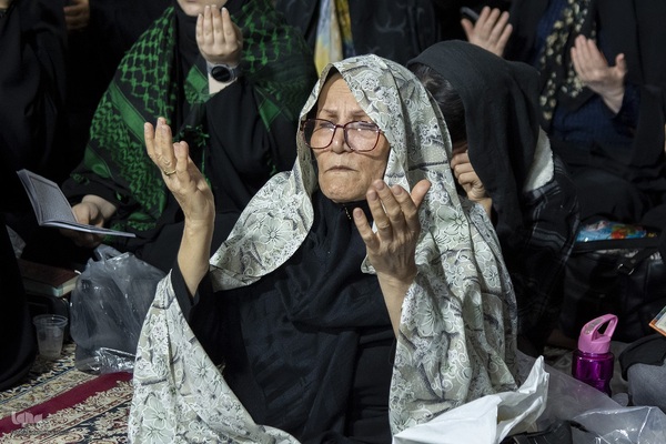 شب نوزدهم ماه مبارک رمضان در امامزاده محمد(ع) کرج‎
