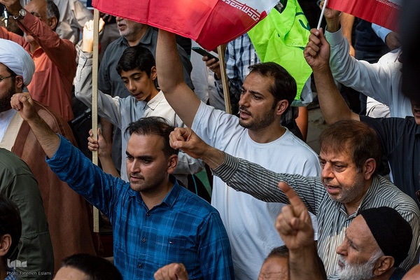 راهپیمایی مردم کرج علیه تهاجم رژیم صهیونیستی به ایران‎