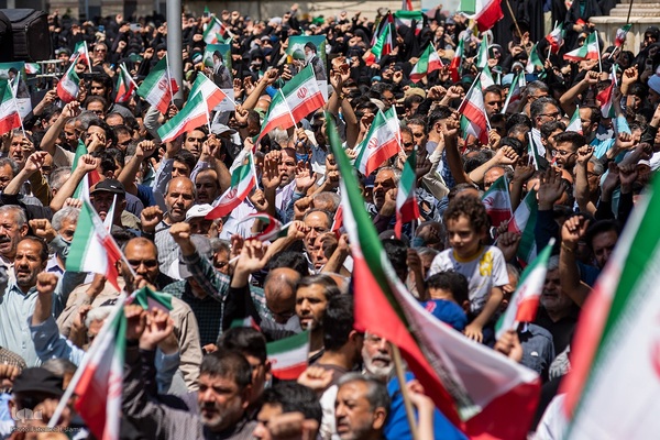 راهپیمایی مردم کرج علیه تهاجم رژیم صهیونیستی به ایران‎