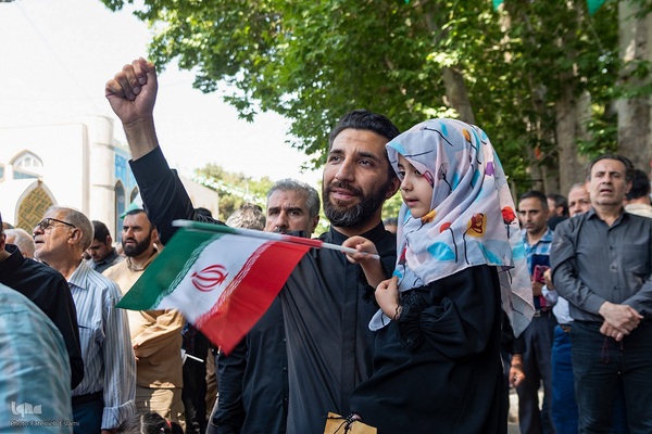 راهپیمایی مردم کرج علیه تهاجم رژیم صهیونیستی به ایران‎