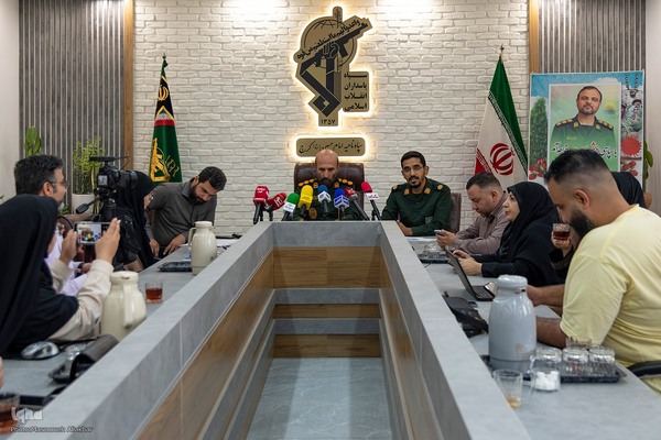 نشست خبری فرمانده سپاه کرج به مناسبت هفته دفاع مقدس‎