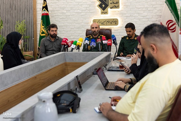 نشست خبری فرمانده سپاه کرج به مناسبت هفته دفاع مقدس‎