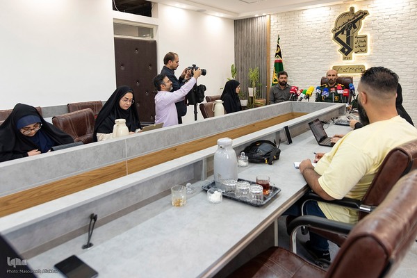 نشست خبری فرمانده سپاه کرج به مناسبت هفته دفاع مقدس‎