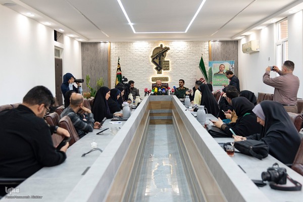 نشست خبری فرمانده سپاه کرج به مناسبت هفته دفاع مقدس‎