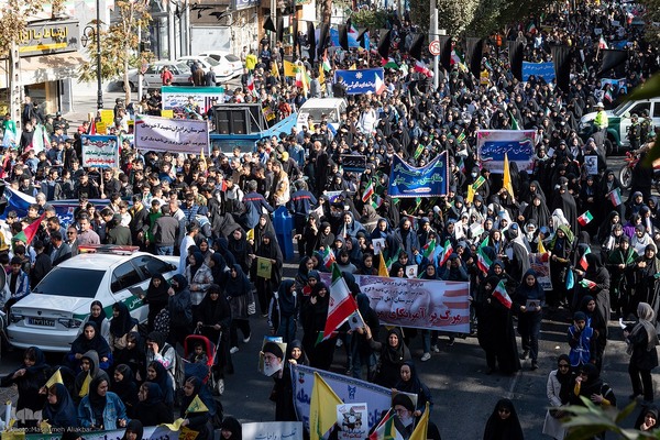 راهپیمایی ۱۳ آبان در کرج‎