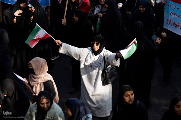 راهپیمایی ۱۳ آبان در کرج‎