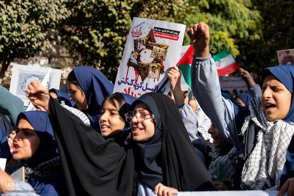 راهپیمایی ۱۳ آبان در کرج‎