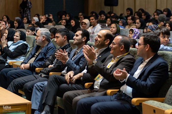 مسابقه زبان انگلیسی «لینگوکاپ» جهاددانشگاهی البرز‎