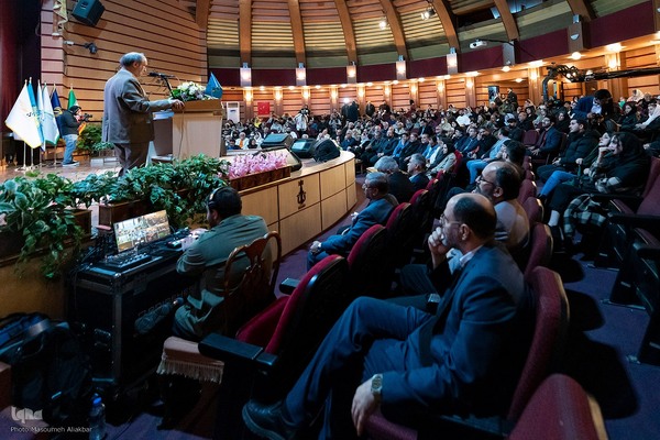 اختتامیه جشنواره ملی عکس ویان در کرج‎