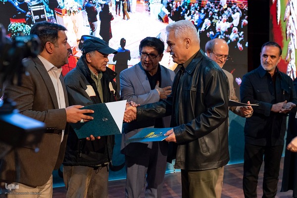 اختتامیه جشنواره ملی عکس ویان در کرج‎