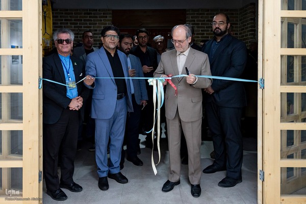 اختتامیه جشنواره ملی عکس ویان در کرج‎