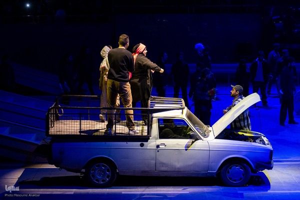 راه‌بندان بزرگترین نمایش تبیینی کشور