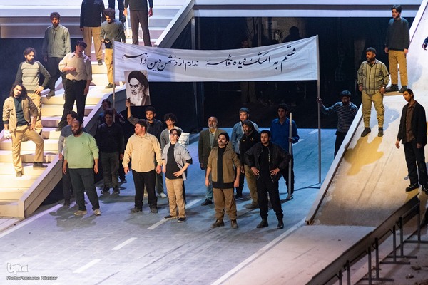 راه‌بندان بزرگترین نمایش تبیینی کشور