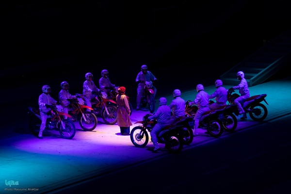 راه‌بندان بزرگترین نمایش تبیینی کشور