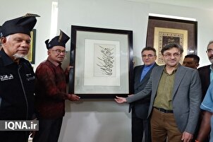 图片|马来西亚总理在拉斯托节参观伊朗《古兰经》作品