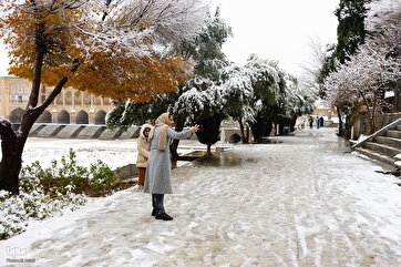 伊斯法罕银装素裹