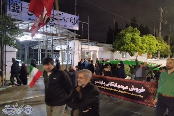 شب‌های وفاداری در بابلسر؛ شکوه اجتماع مردمی در میدان شهدا و بیعت با رهبری